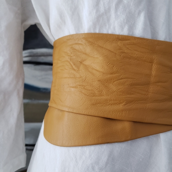 Emmanuel | Vintage Leather Wrap Belt - Picture 2 of 15